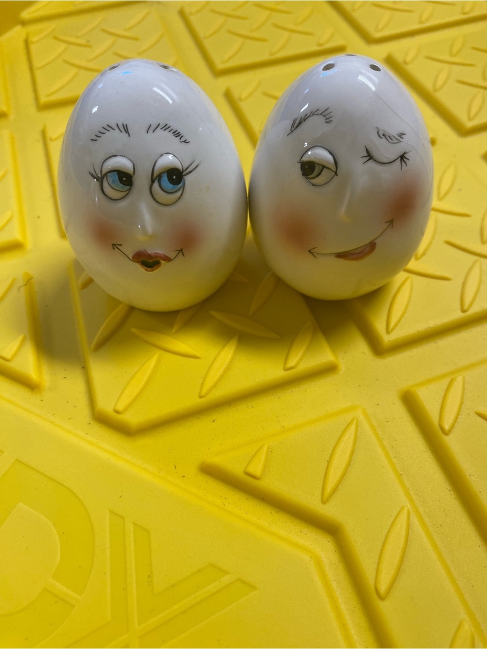Ceramic White Egg Salt & Pepper Shakers Set of 2 Novelty Face Design